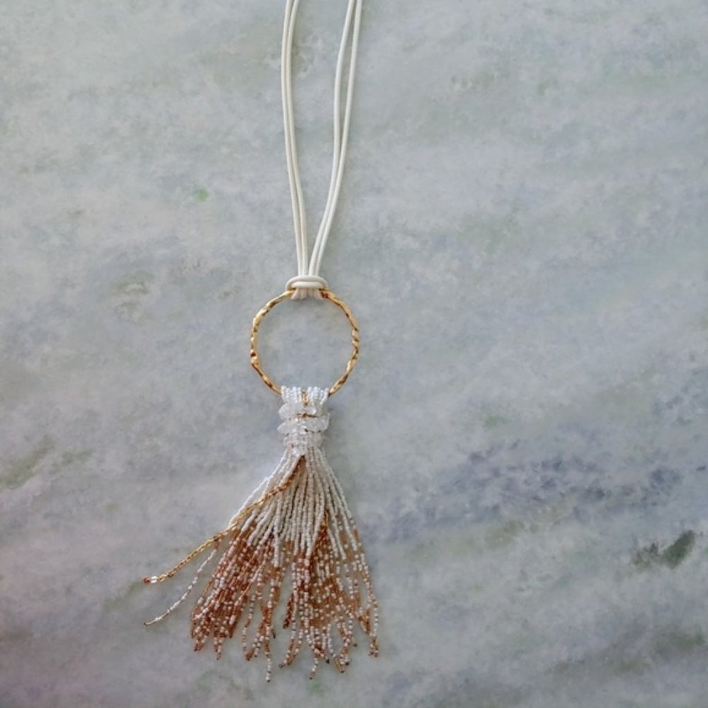 Hand made Fashion Beaded Necklace